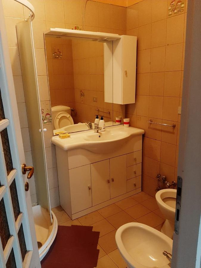Le Chat Riant Fenis Kültér fotó